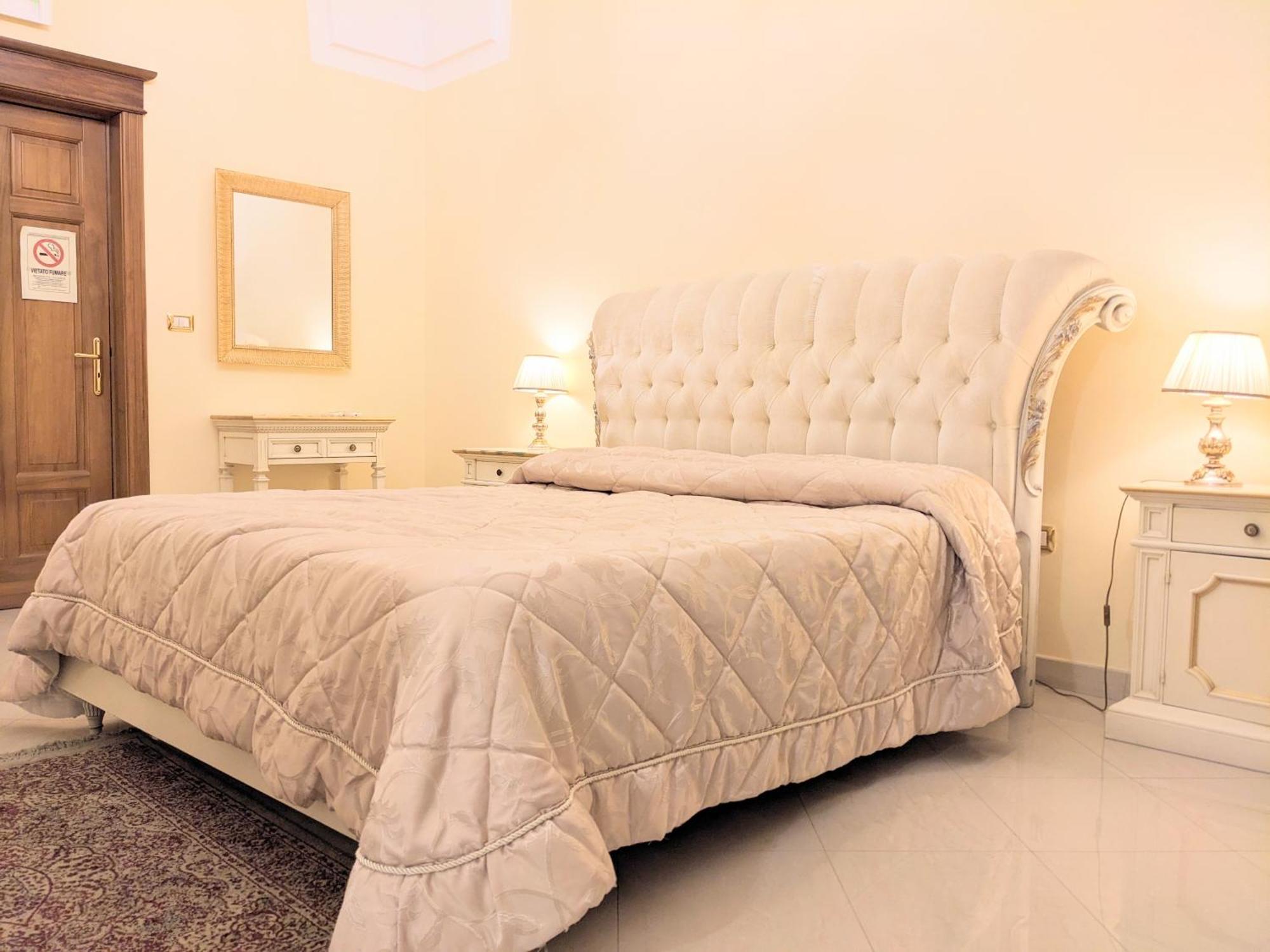 לינה וארוחת בוקר טורה סנטה סוזנה Castello Conti Filo חדר תמונה